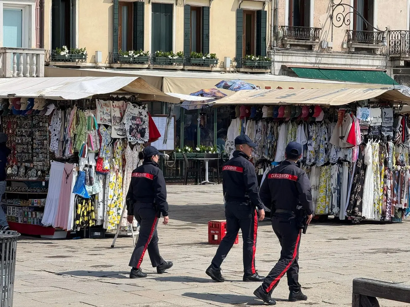 Venezia: controlli dei Carabinieri, sanzioni per 16mila euro
