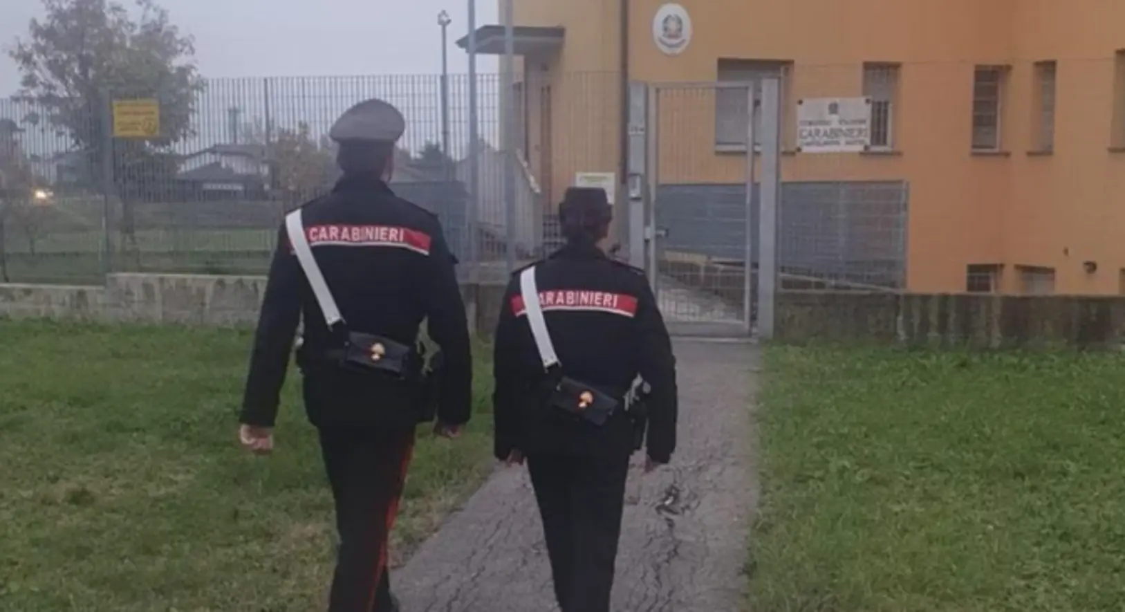 Violazione obbligo dimora: 20enne arrestato a Castelnovo