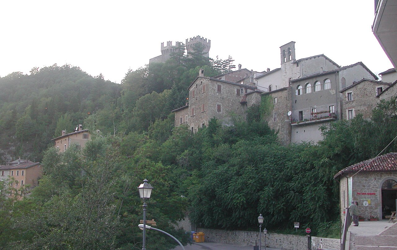 Arquata: sala consiliare intitolata all'ex sindaco Petrucci