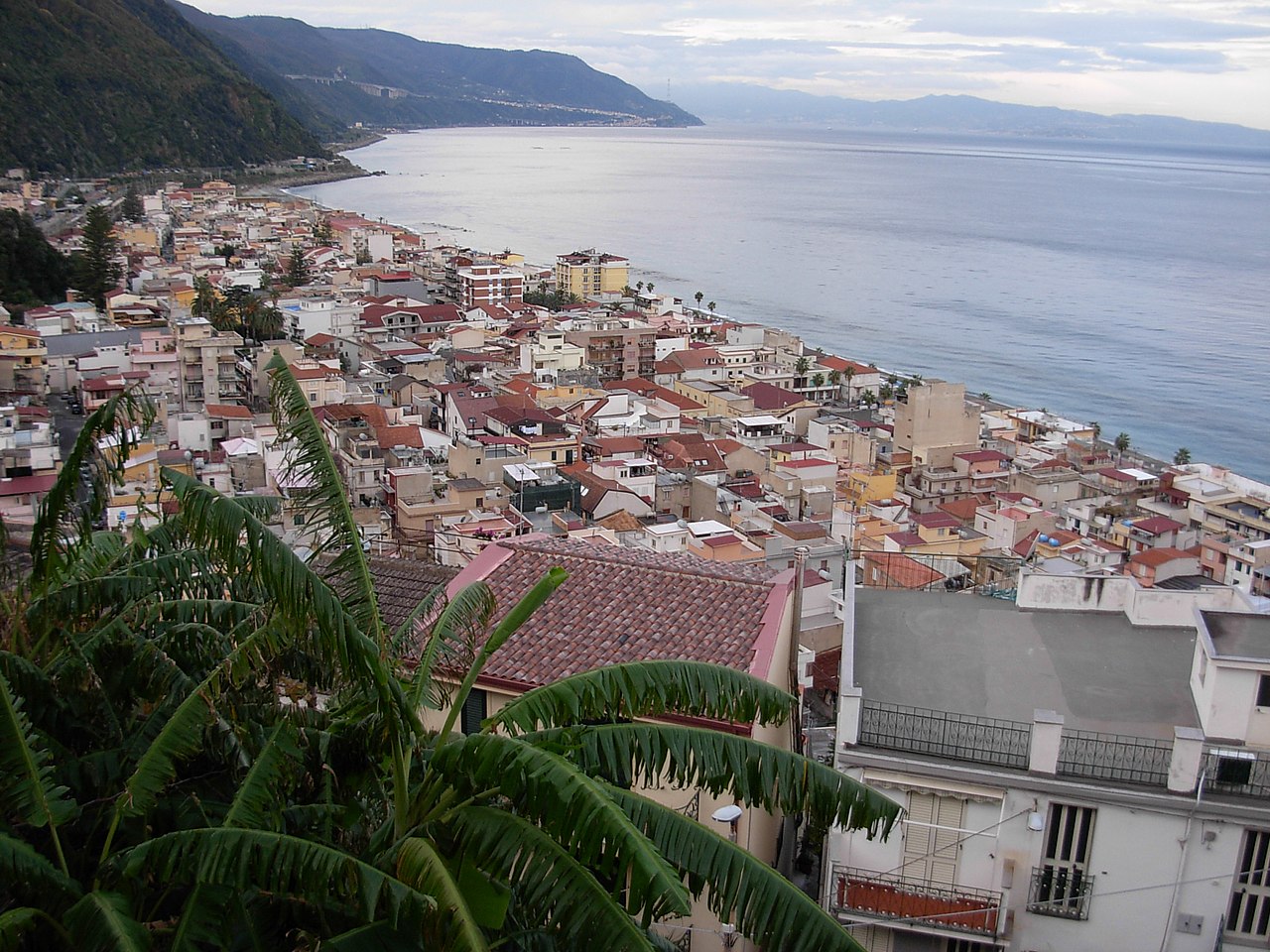 Reggio Calabria: Stefania Auci presenta "L'alba dei Leoni"