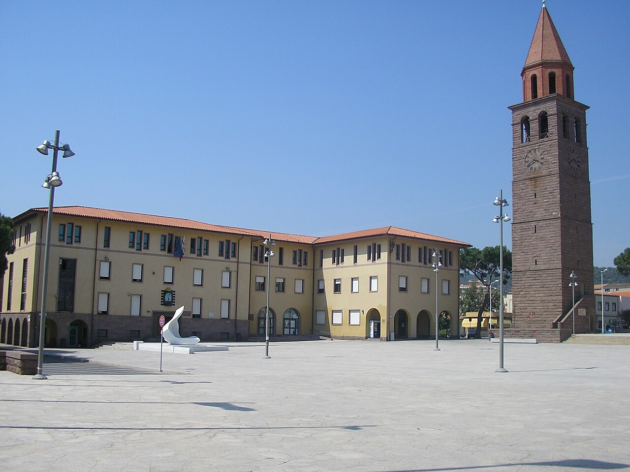 Giba: Uomo denunciato per uccellagione, sequestrate reti e liberati rapaci