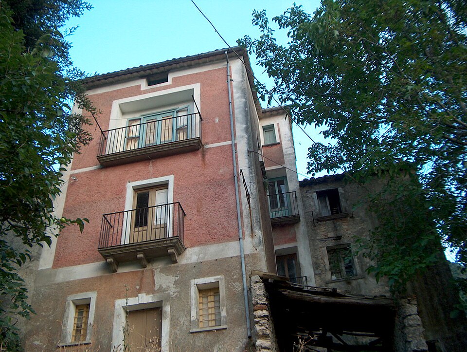 Sindaco di Carolei indagato per alterazione acque