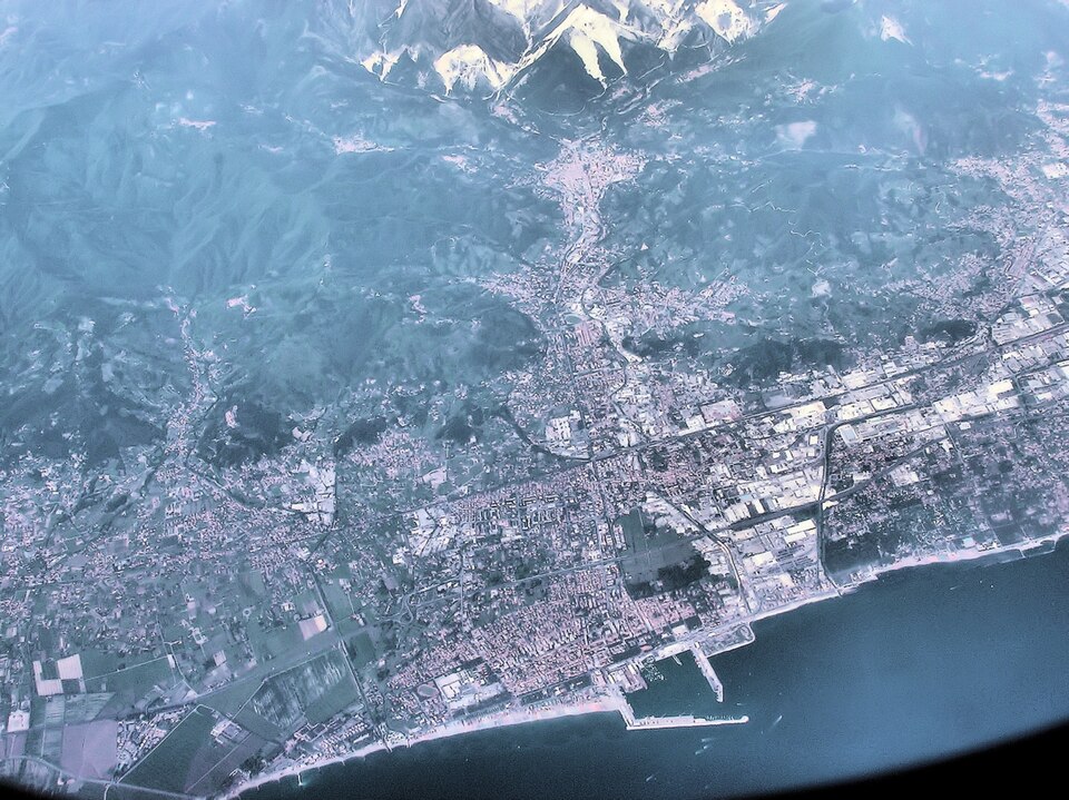 Marina di Carrara accoglie 116 migranti sulla Ocean Viking