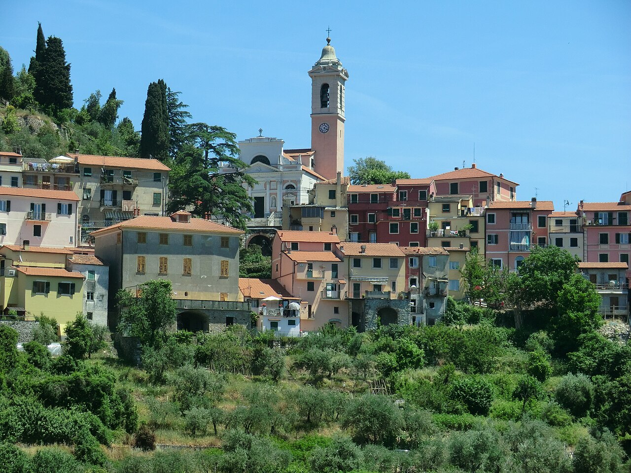 Affitti brevi: controlli in Riviera, focus su Camogli e Portofino