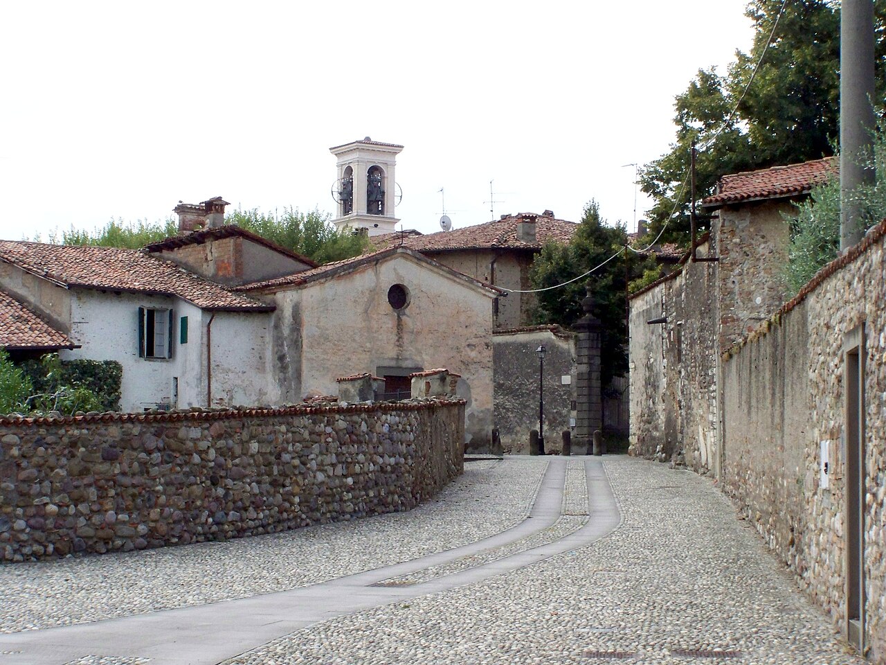 Franciacorta: 30 colonnine e-bike per il cicloturismo