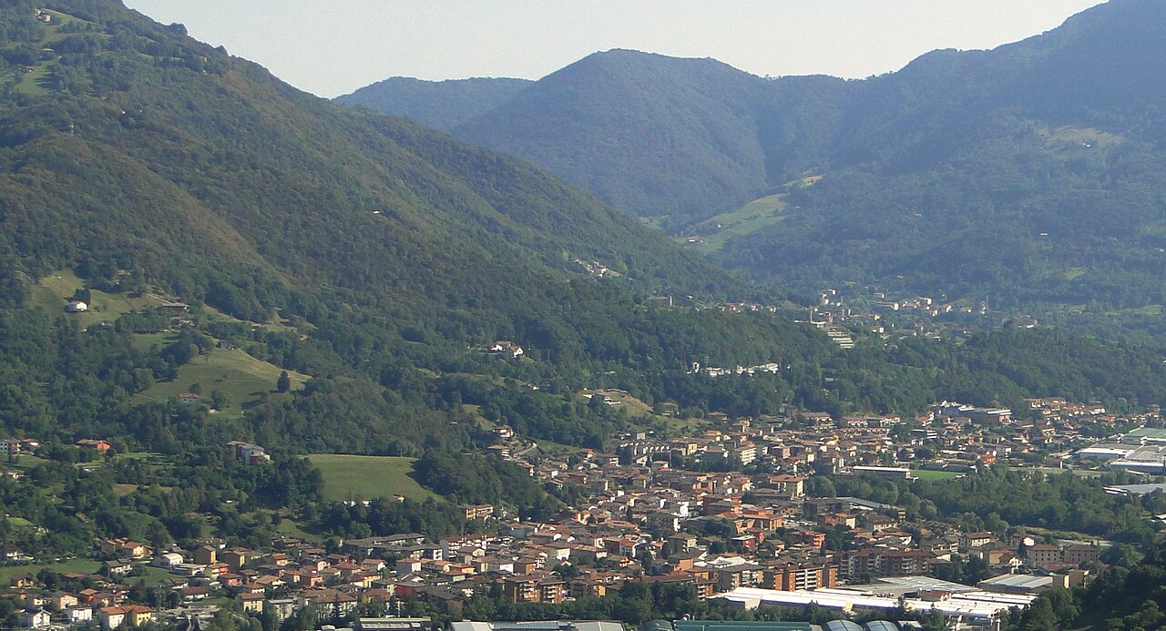 Bergamo saluta Umberto Bossi: tra mito, fischi e la sua "seconda casa"