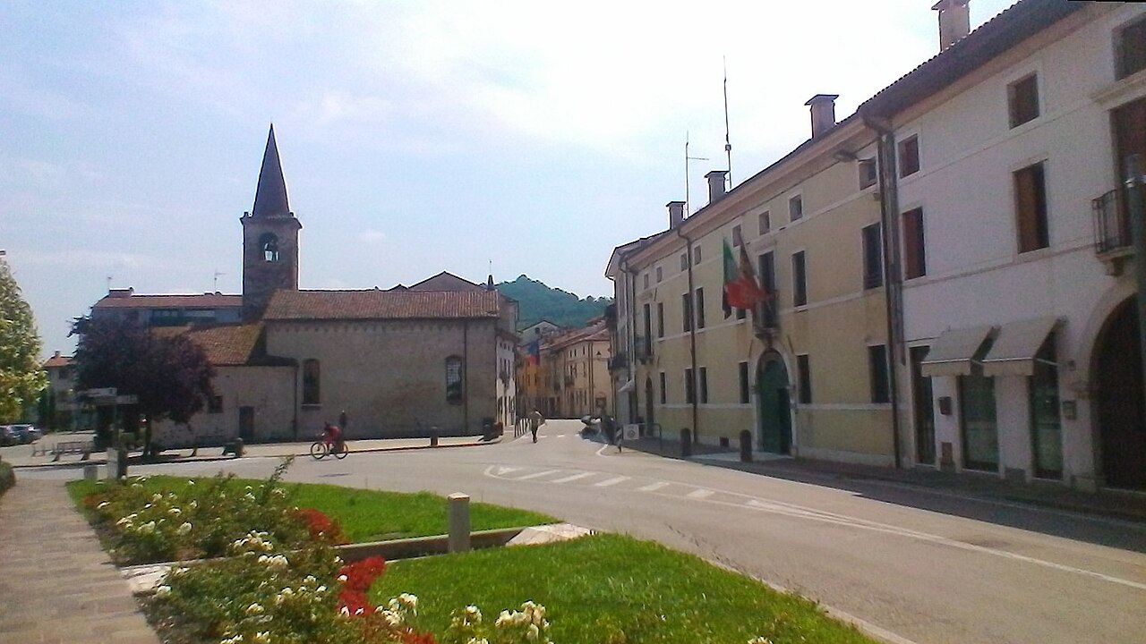 Nicolò Guarrera: intervista live dal suo viaggio in Grecia