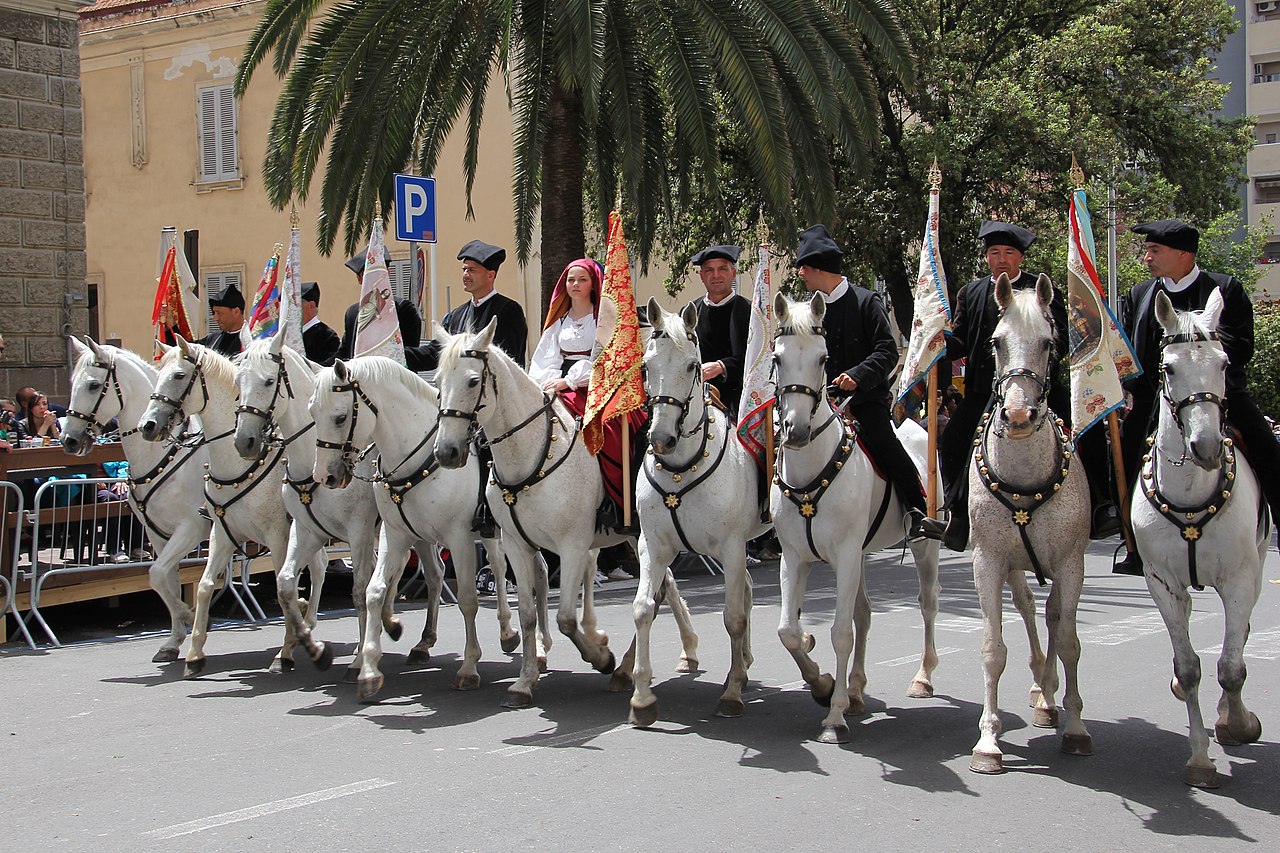 Norbello: sindaco ordina autoguarigione per mancanza medico
