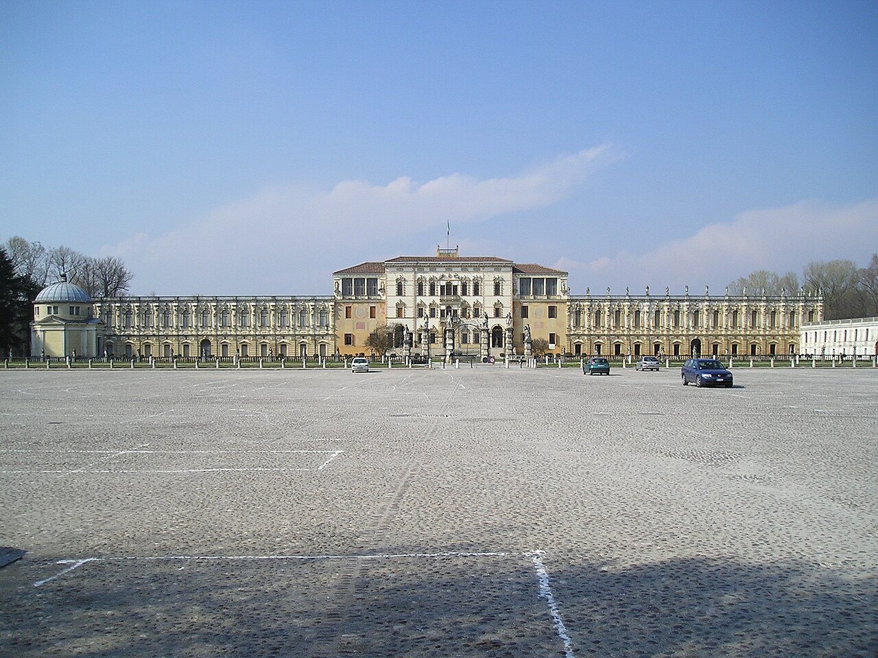 Piazzola sul Brenta: case condivise contro il caro affitti