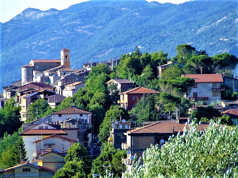 Truffatori anziani fermati a Gaeta: sequestrati oro e contanti