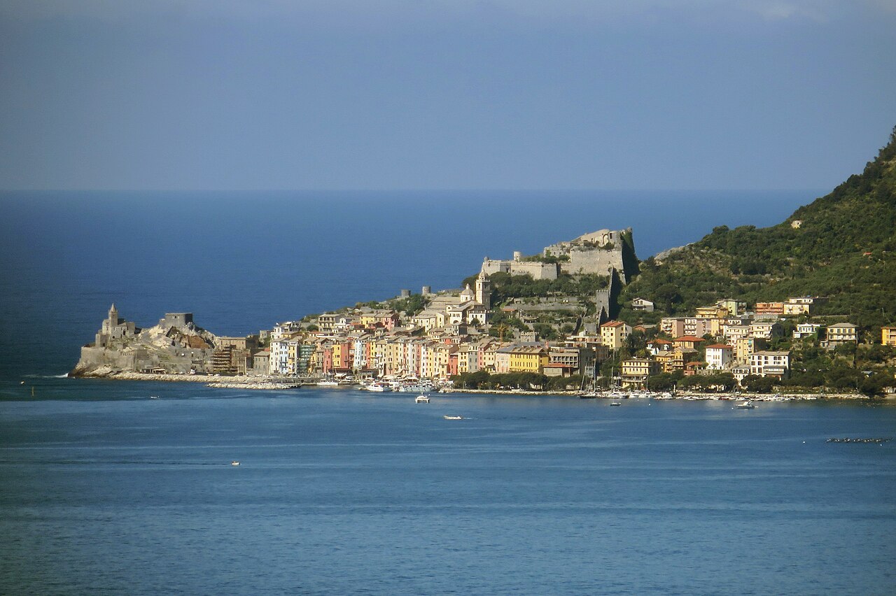 Portovenere: ristampato opuscolo sul furto delle reliquie di San Venerio