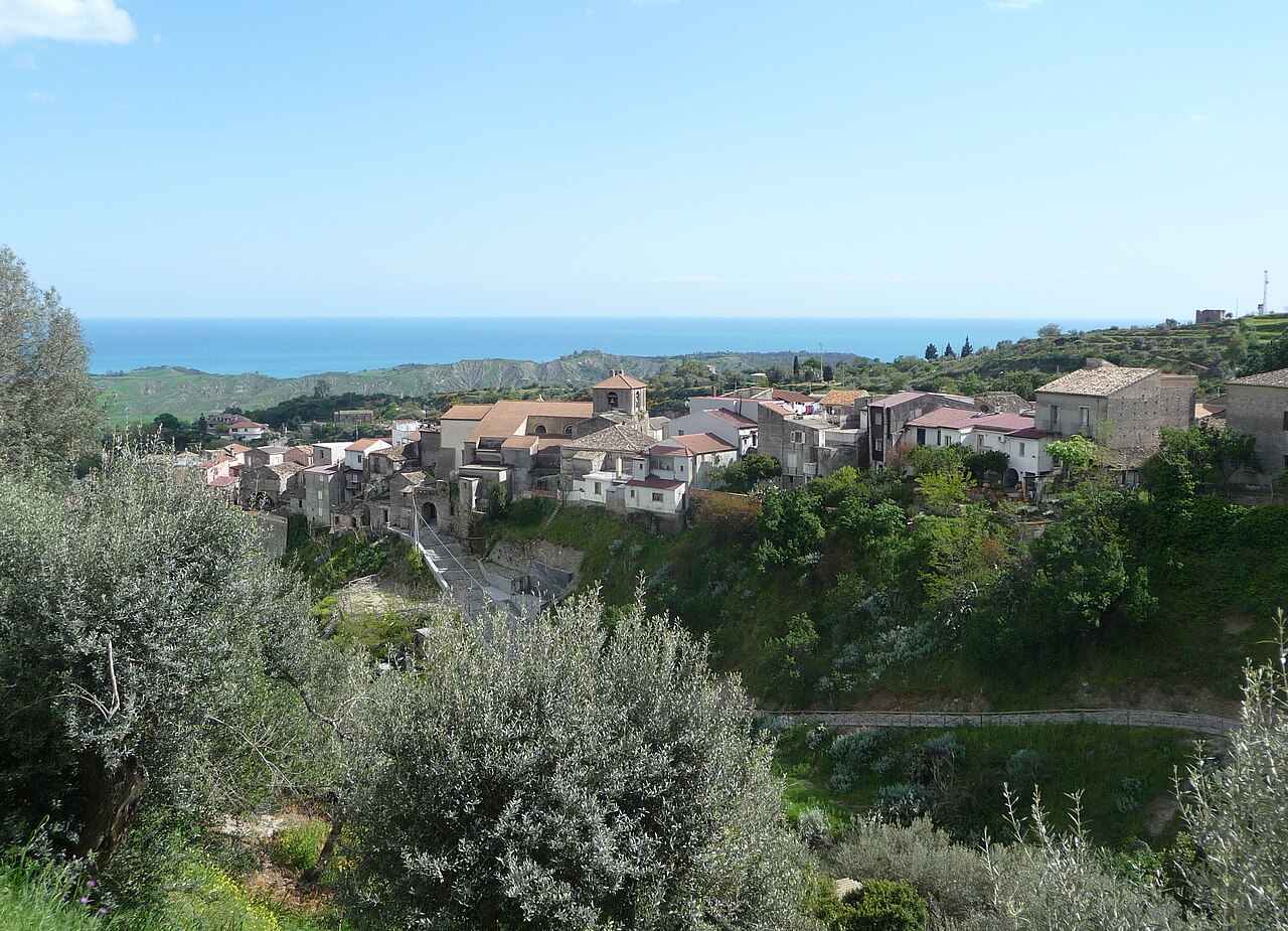 Riace: Lucano decaduto da sindaco, appello conferma