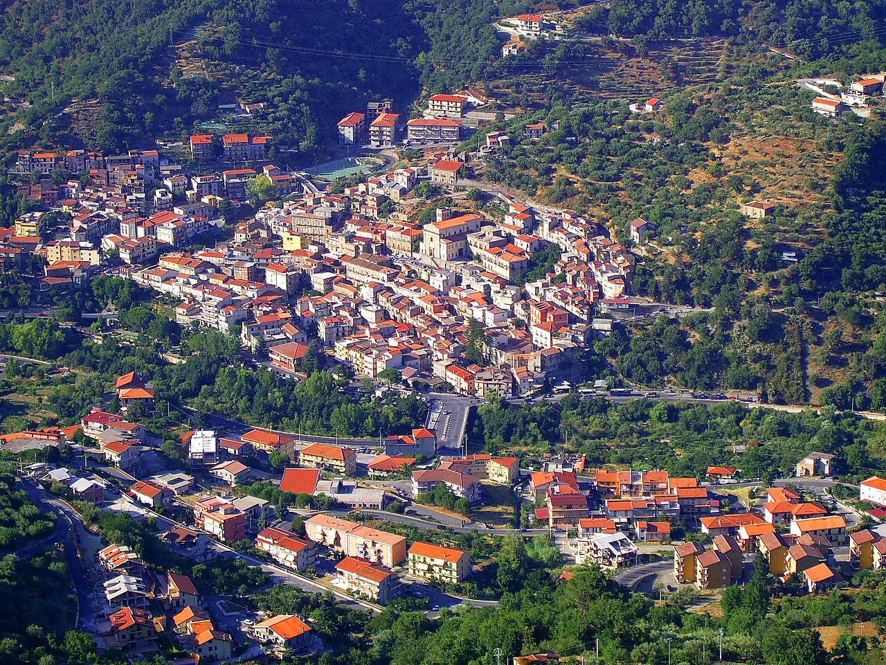 Sinagra: escursione tra natura e panorami mozzafiato