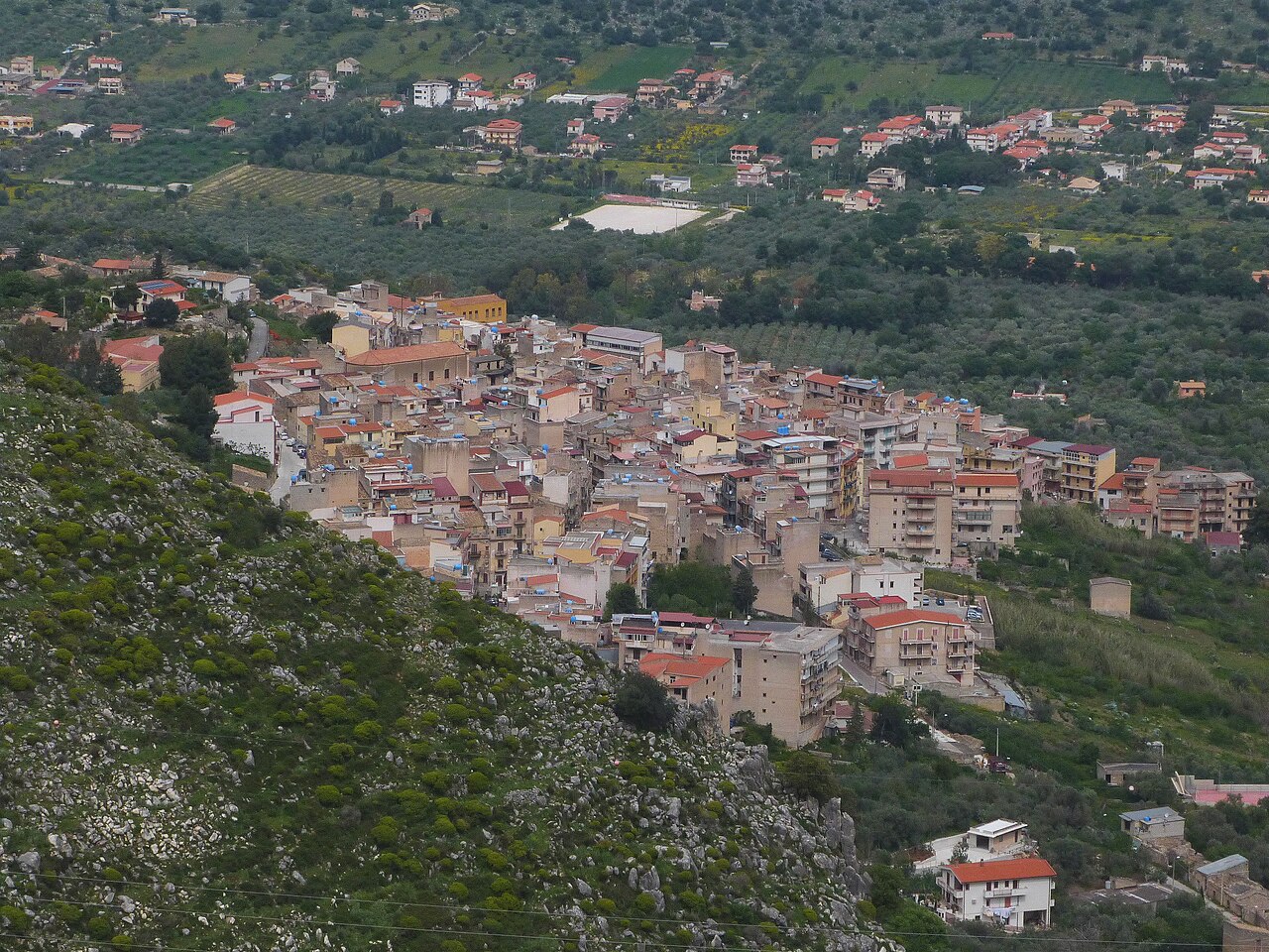 Torretta: Sparatoria a salve davanti asilo, panico tra bambini e genitori