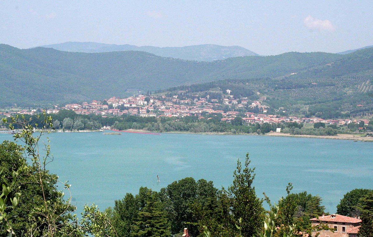 Lago Trasimeno: oltre 500.000 metri cubi d'acqua da Montedoglio