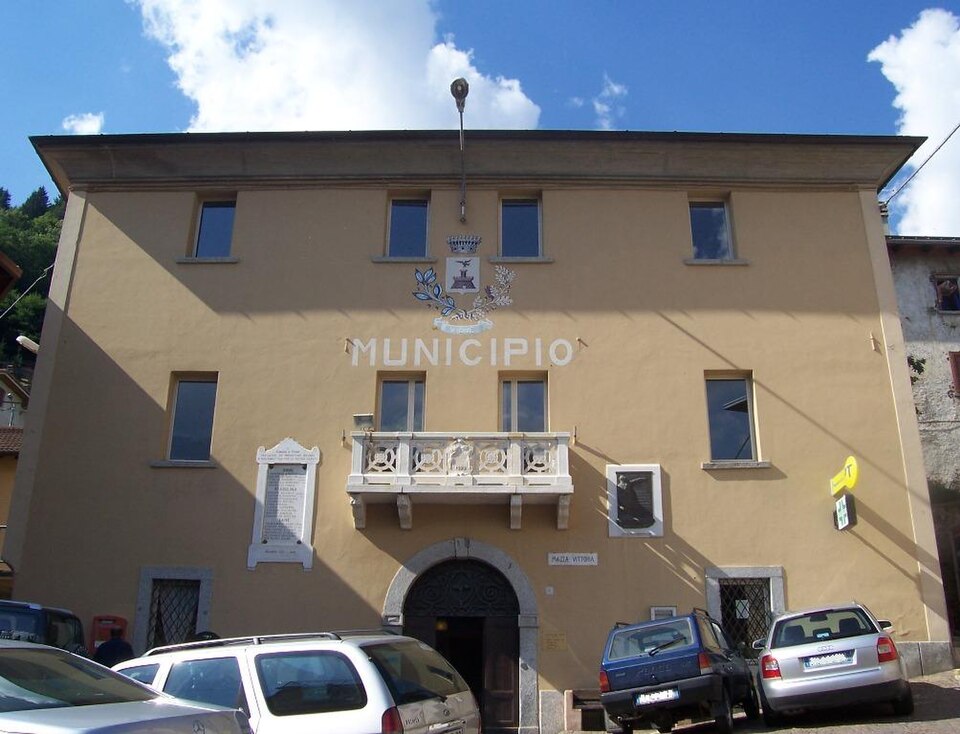 Vione: studenti europei studiano centri storici alpini