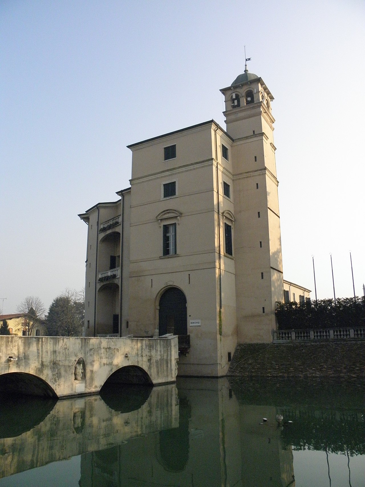 Taglio accise: calo carburanti in Veneto sotto le attese