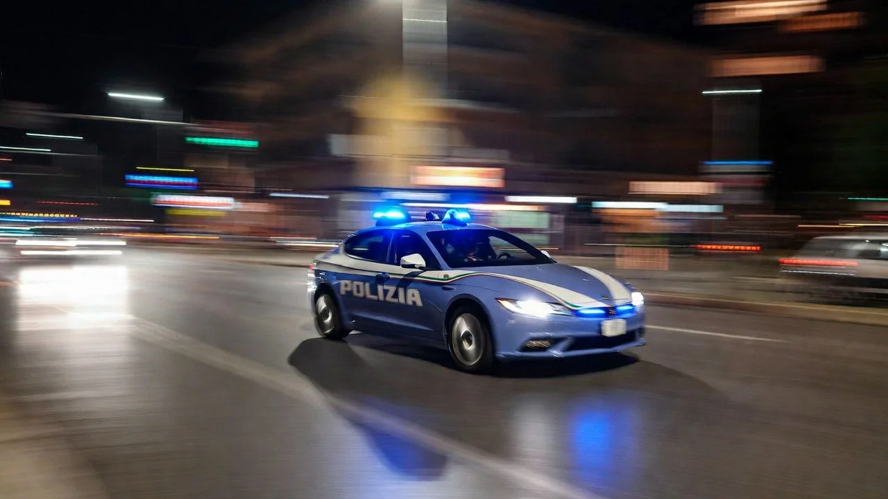 Ancona: Scontro in galleria Ss16, padre e figlie gravi