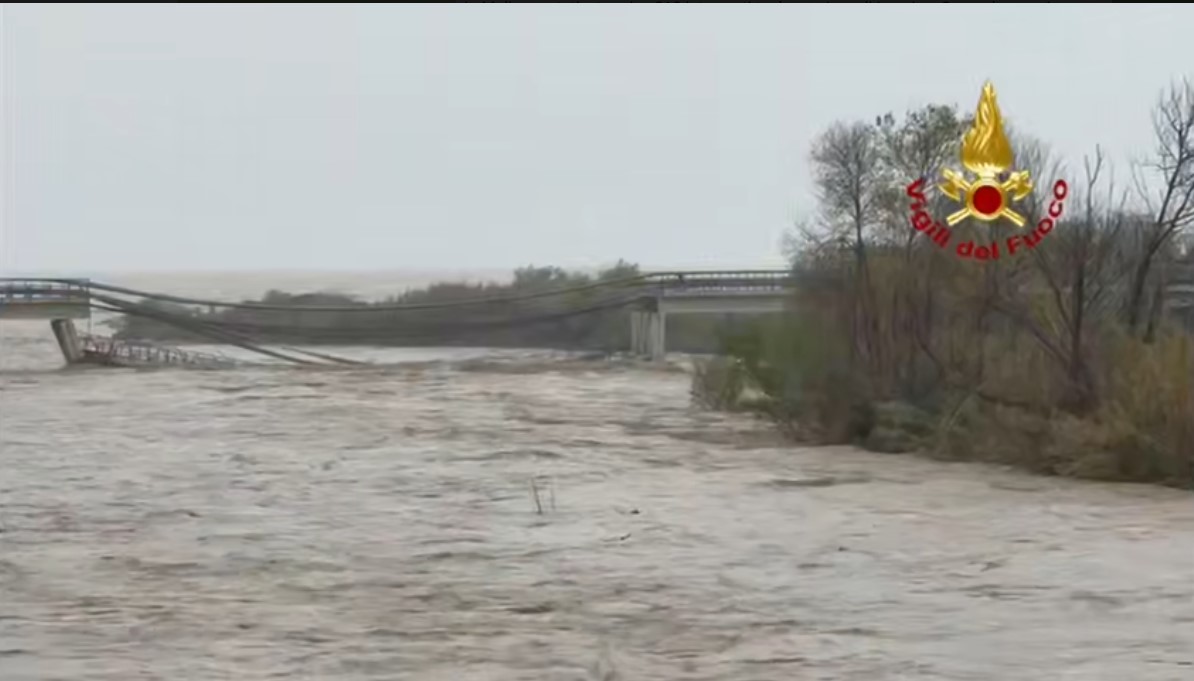 Ponte sul Trigno crollato: Anas chiarisce chiusura preventiva