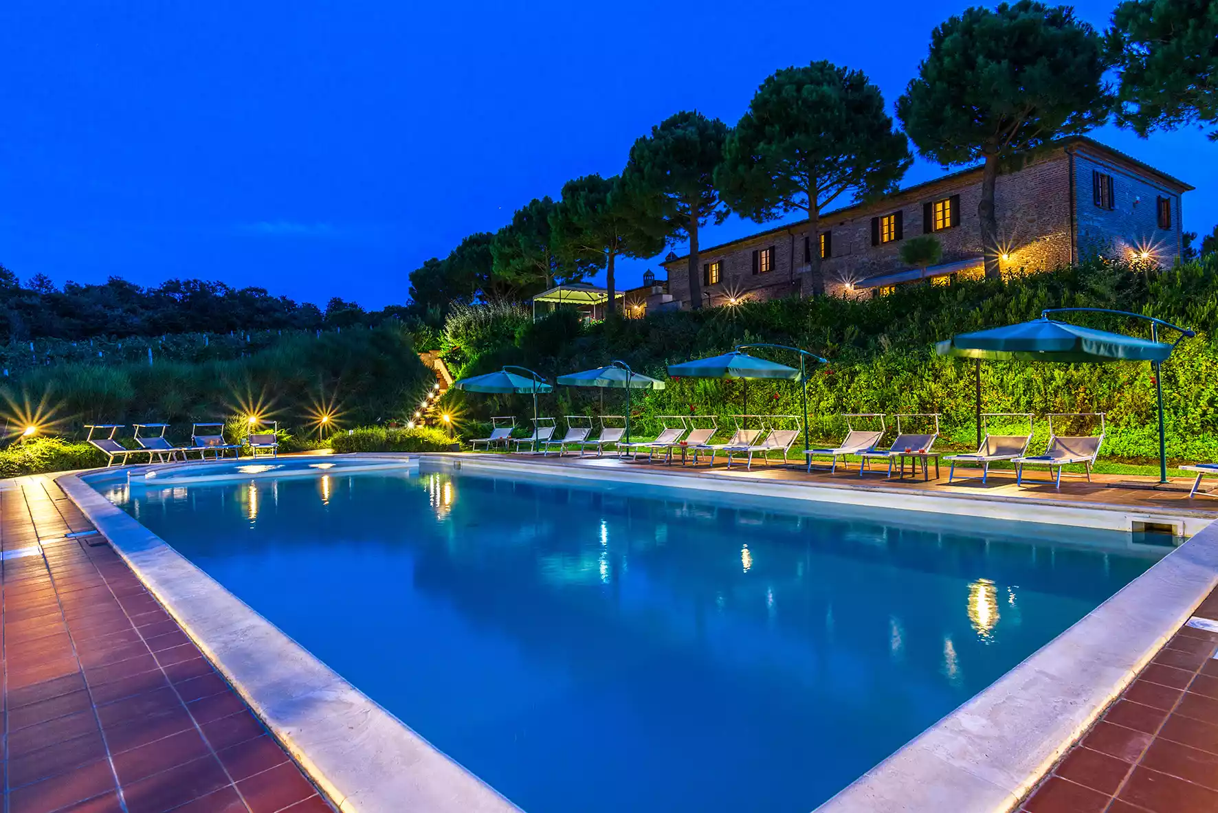 Pescara: parchi e Pineta chiusi per alberi caduti