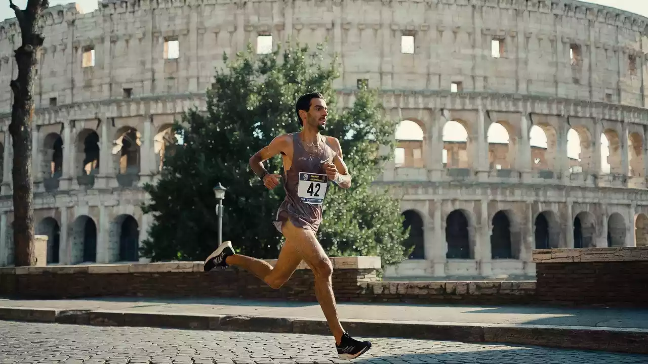 Isola del Gran Sasso: 54enne grave dopo caduta da albero