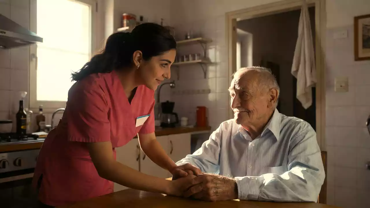 Anziana non risponde: vigili del fuoco e 118 intervengono