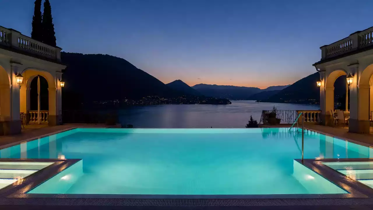 Lago di Como: simulazione di emergenza sul traghetto