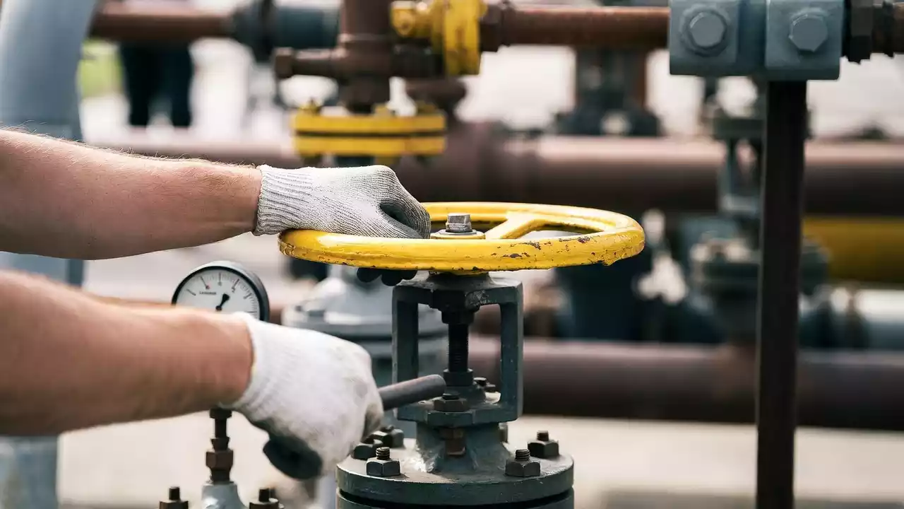 Prezzo del gas in calo sotto i 43 euro