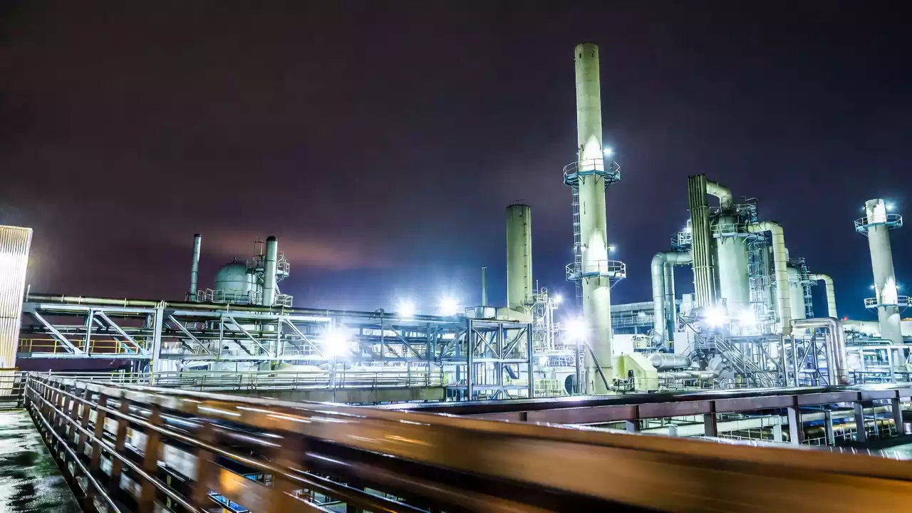 Napoleoni: impianti Golfo da ricostruire, Europa tace