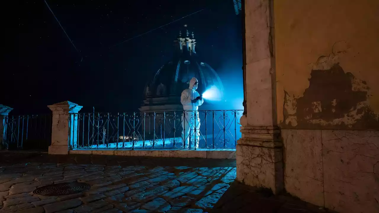 Operaio cade da autobotte a Pavullo: 53enne ferito