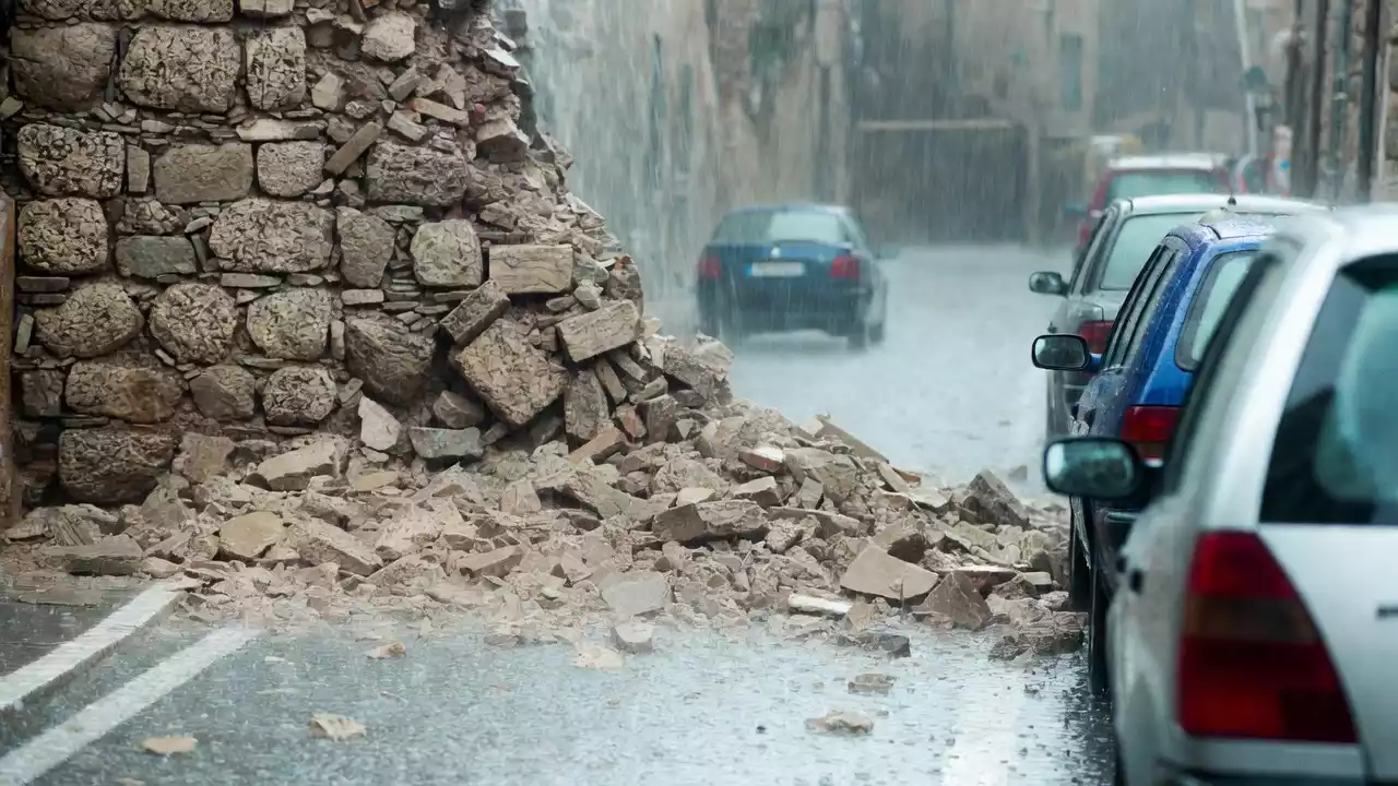 Vigevano: spari in via Gravellona, due feriti lievi