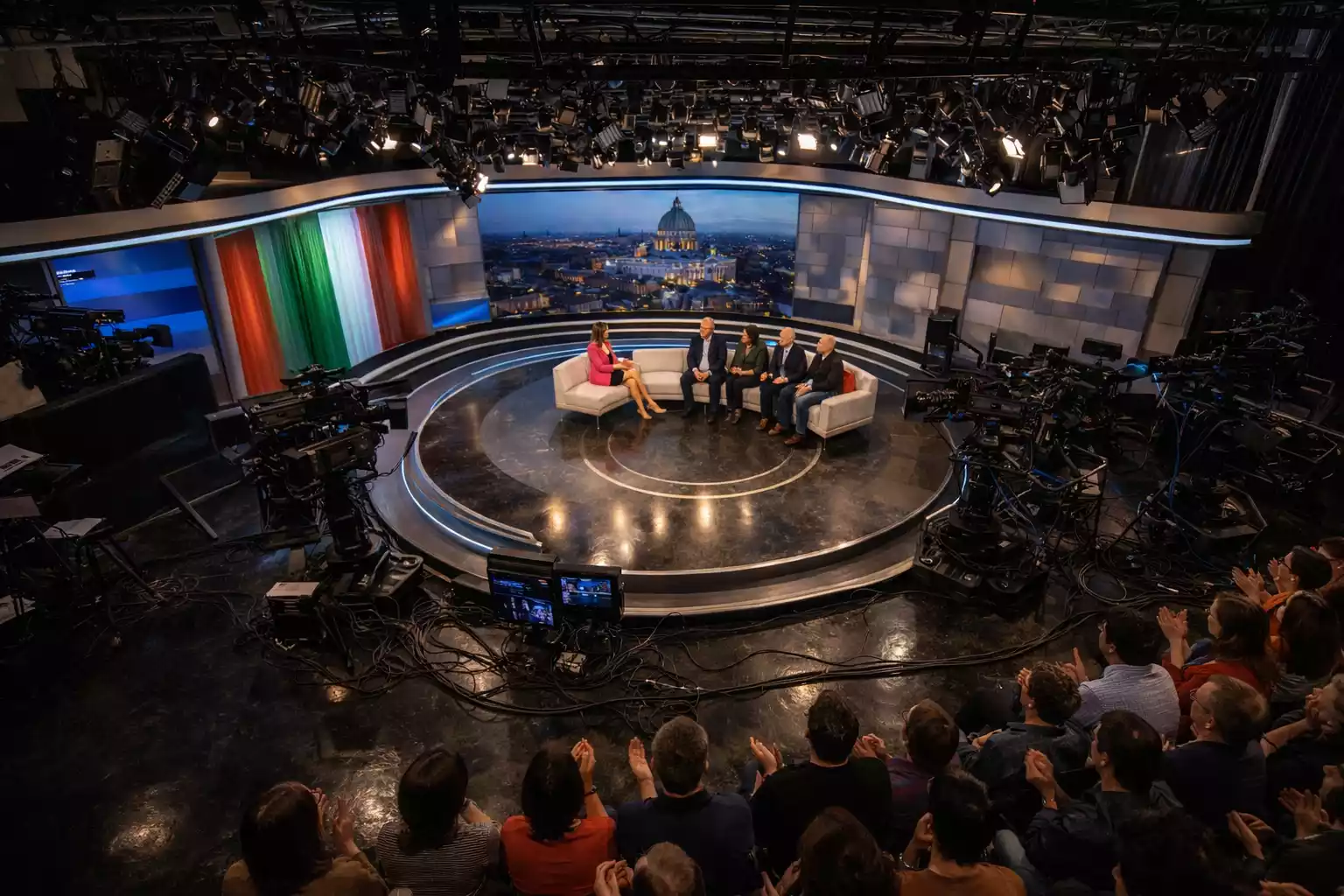 Verissimo: ospiti e interviste del 3 maggio su Canale 5
