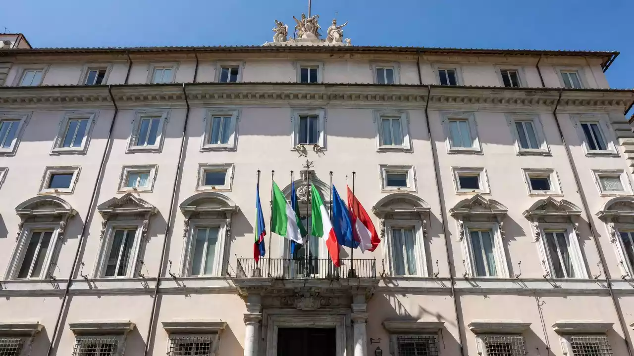 Palazzo d'Orléans: spese per mensa e attrezzature non per il governatore